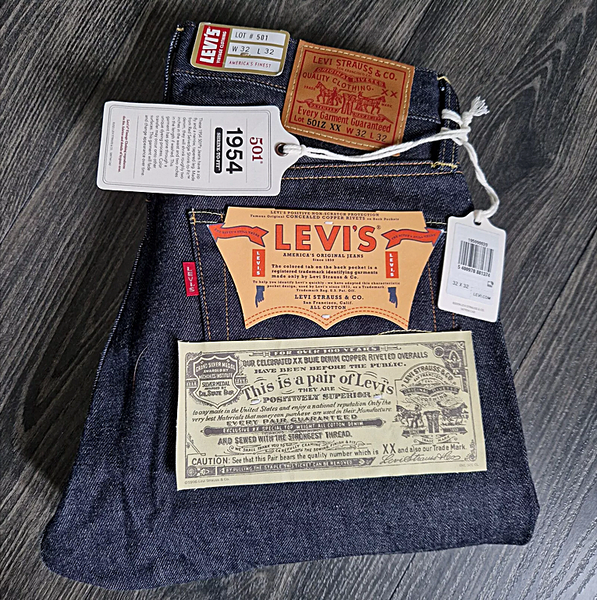 Screenshot 2024-07-23 at 12-48-22 Mens Levi's 501 Z XX Big E. 1954. SELVEDGE VINTAGE Jeans W32...png