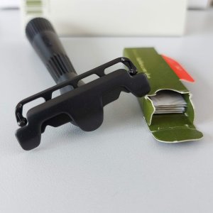 leaf_twig_006.jpg